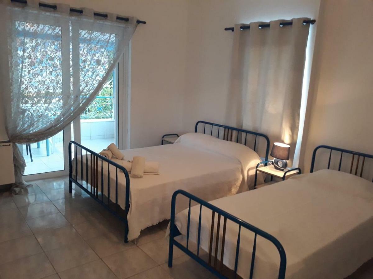 Karavagelis Rooms Rovies Exterior photo